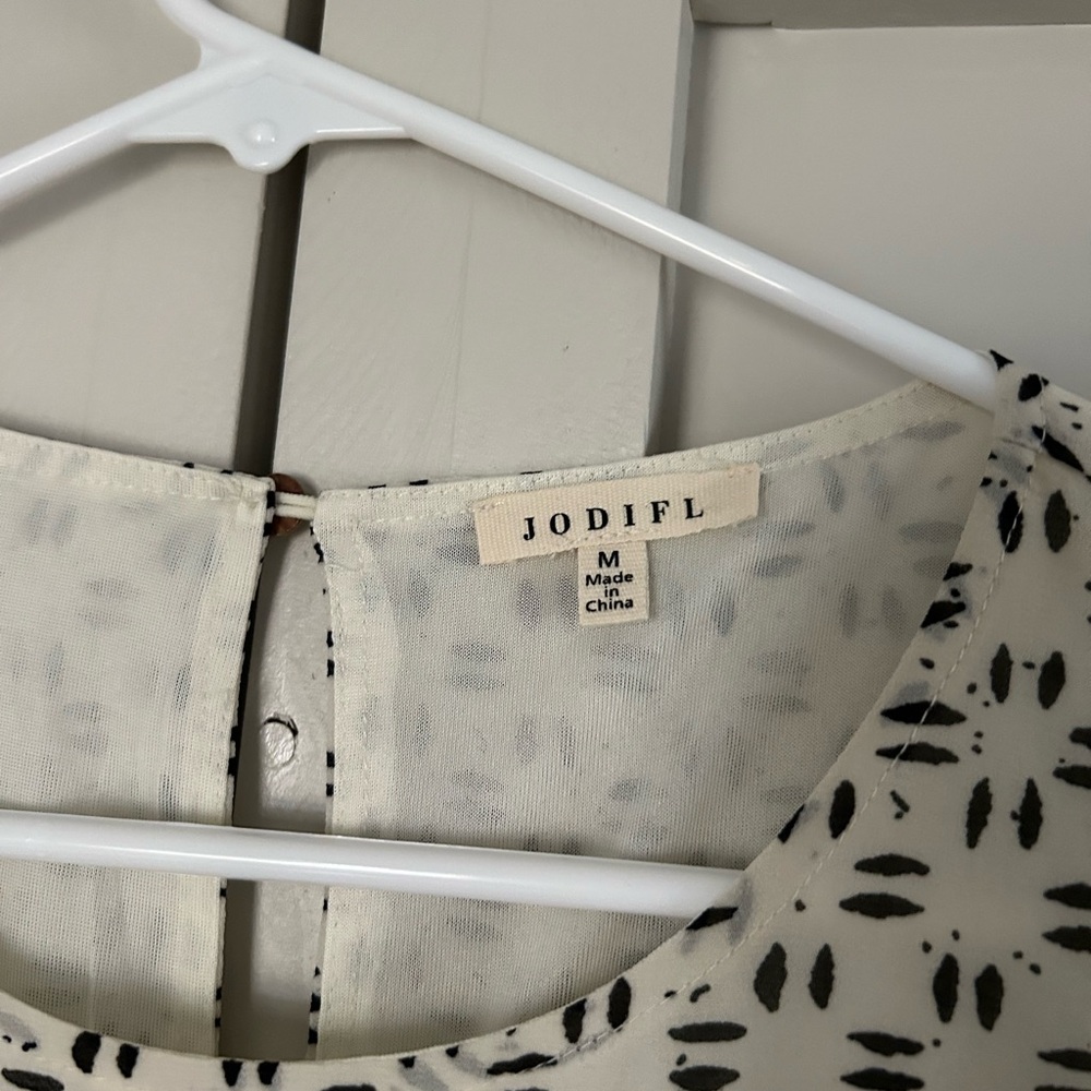 JODIFL Black and White Geometric Midi Dress - Picture 2 of 2